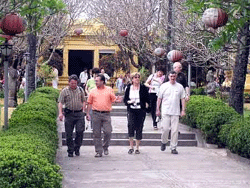 mhtml:file://F:\PERSO\KAP%20FRANCE%20VIETNAM\HANOÏ\2008%20CONCOURS\2008%20PRESSE\Báo%20kinh%20tế%20&%20Đô%20thị.mht!http://www.ktdt.com.vn/images_upload/small_94071.gif