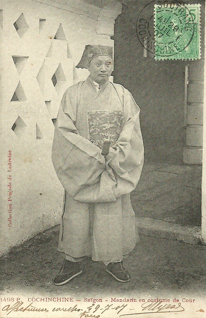 F:\MES DOCUMENTS\KAP FRANCE VIETNAM\SAIGON\AO DAI\TEXTES\3 AU XVIII SIECLE\Image15.jpg
