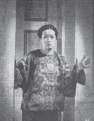 E:\Mes Documents\KAP FRANCE VIETNAM\HANOÏ\HISTOIRE DE HANOÏ\GUERRE\PIRATES\DE THAM\DE THAM DESCENDANTS PHOTOS\HOANG THI THE\ECRITS\6 1931 HOANG THI THE REVUE CINEMA.jpg