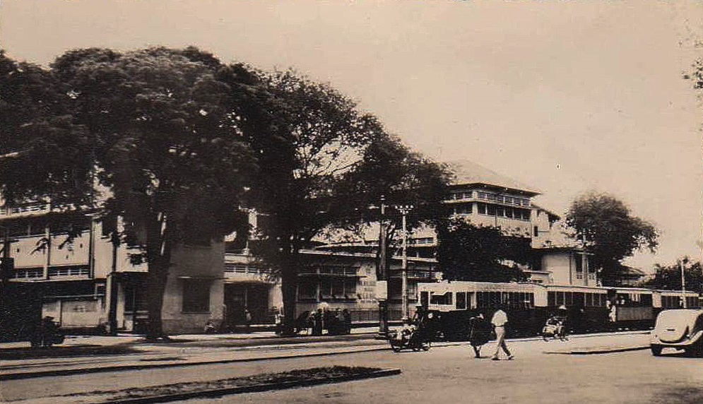 C:\Users\CHAPLAIN\Desktop\HUI BON HOA\ILLUSTRATIONS\1930a saigon-polyclinique-dejean-de-la-batie.jpg