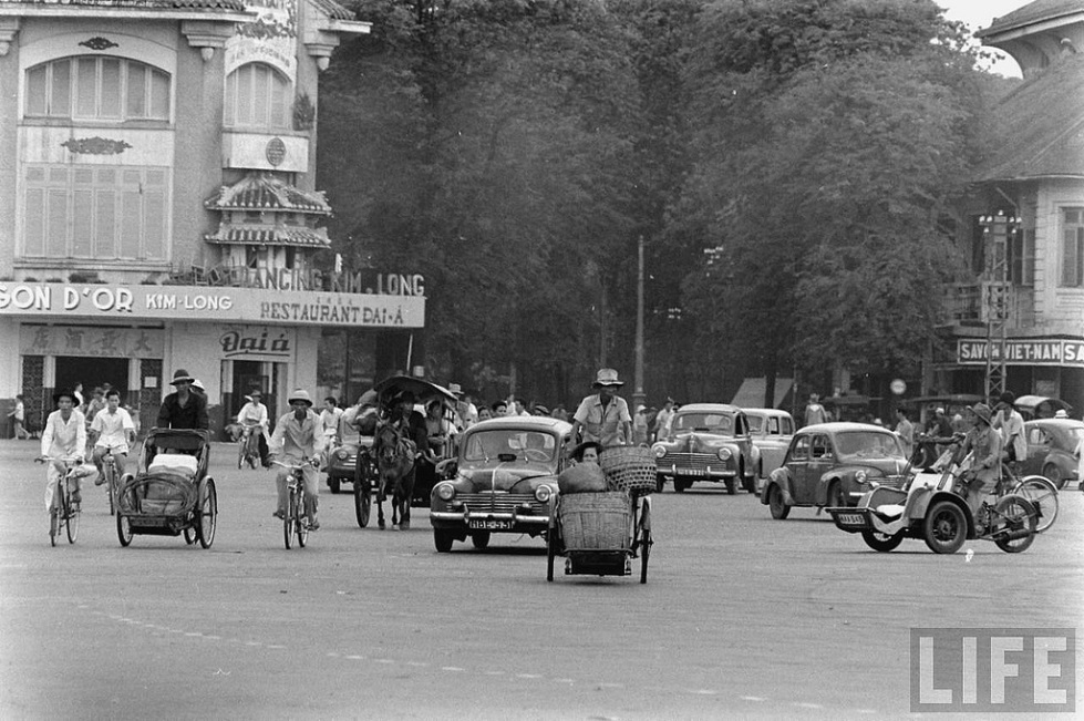 C:\Users\CHAPLAIN\Desktop\GRAND HOTEL D'ANNAM\13a 1955.jpg