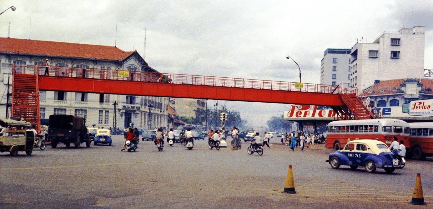 C:\Users\CHAPLAIN\Desktop\GRAND HOTEL D'ANNAM\15a 1967-1968b John L. Beck.jpg